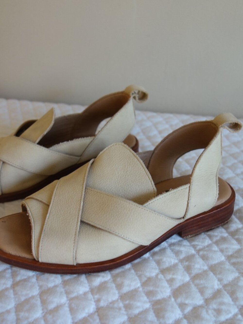 FREE PEOPLE Light Tan Slingback Cross-over Sandals – Wmns 36 (U.S. approx. 6)